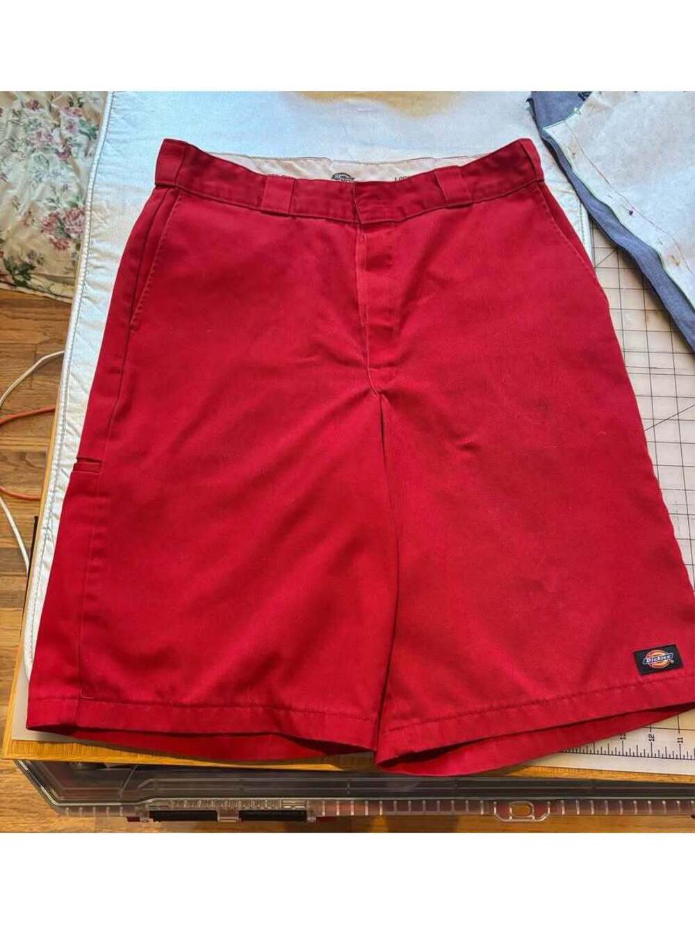 Dickies Shorts Mens 32x12 Red Canvas Chino Workwear Relaxed